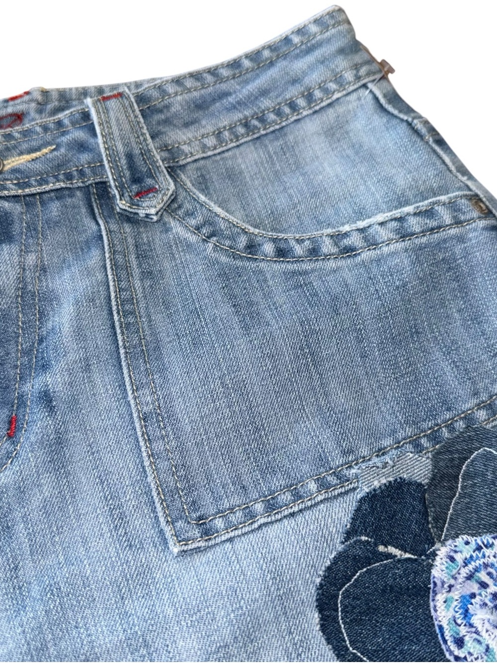 Reworked Upcycled Women’s Denim Bermuda Shorts Vintage Zena Premium Size 8 - Picture 5 of 8